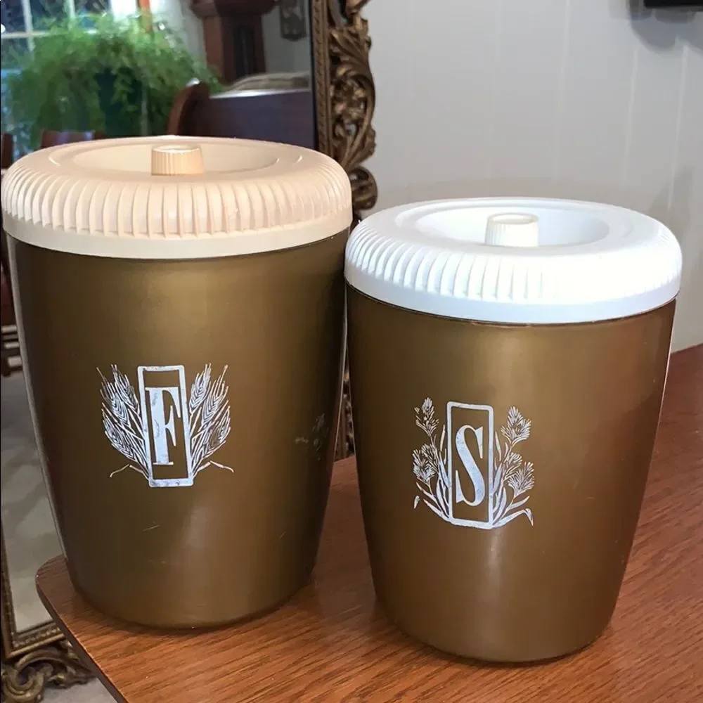 Vtg bronze plastic flour & sugar canisters‎